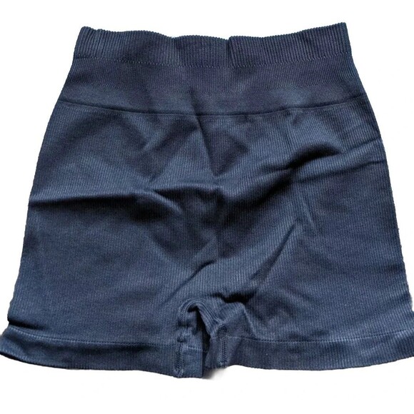 2 Capezio Shorts Seamless Rib Bike Dance Stretch Nylon Spandex Mid Rise XS/S - Picture 5 of 16